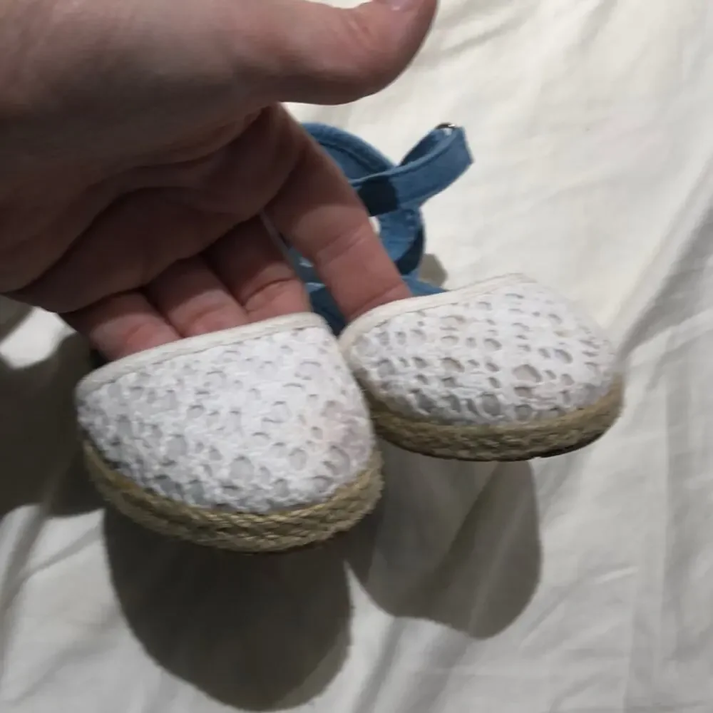 Chambray White espadrille 7toddler worn 2 times